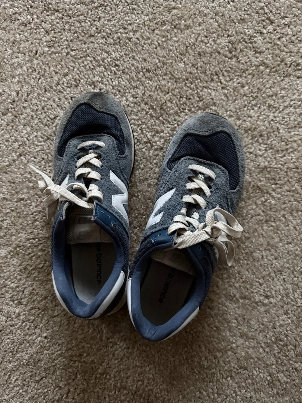 New Balance Men's Grey and Navy Athletic Sneakers
